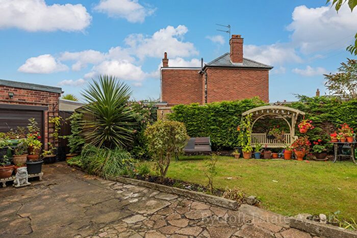 3 Bedroom End Terrace House For Sale In Seymour Avenue, Great Yarmouth, NR30