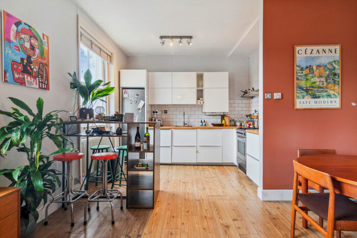2 Bedroom Flat To Rent In Albion Road, Newington Green, N16