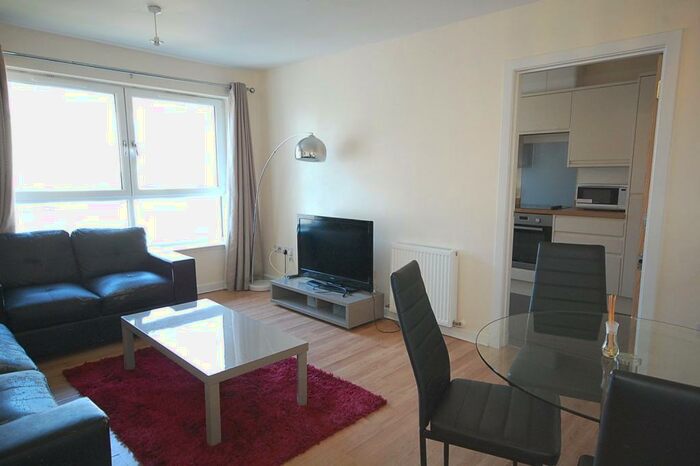 3 Bedroom Apartment To Rent In St Peters Square, - St Peters, City Centre, Aberdeen, AB24