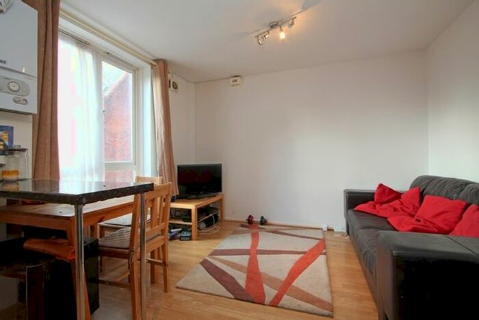 2 Bedroom Flat To Rent In Bedford Road, London, SW4