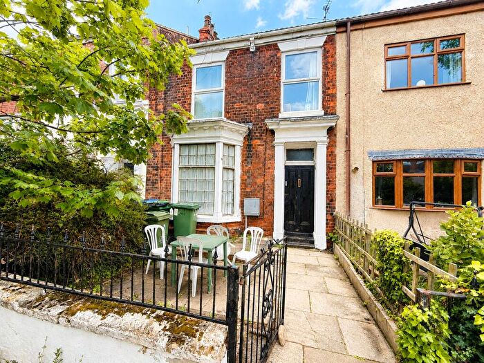 5 Bedroom Terraced House For Sale In West Parade, Grimsby, Lincolnshire, DN31