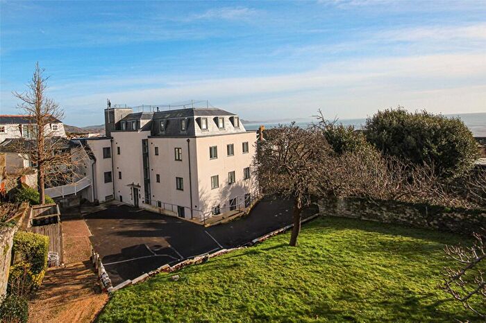 2 Bedroom Apartment For Sale In Broad Street, Lyme Regis, Dorset, DT7
