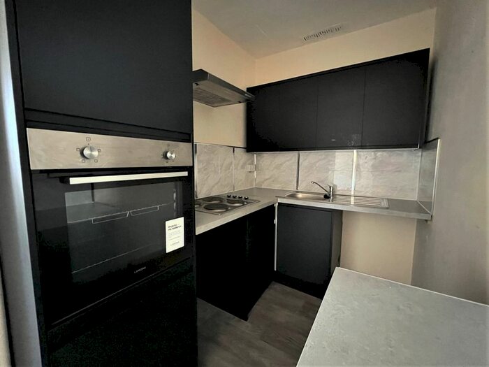 1 Bedroom Flat To Rent In Holderness Road, Hull, HU8