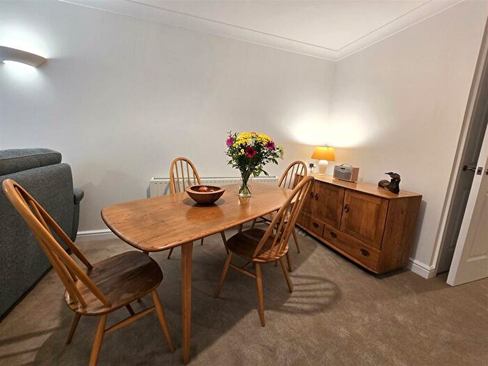 2 Bedroom Retirement Property For Sale In Malmesbury Road, Chippenham, SN15