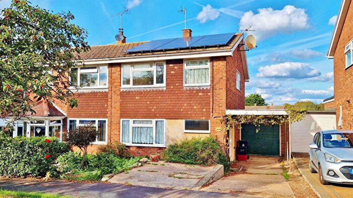 3 Bedroom Semi-Detached House For Sale In Horsey Road, Kirby-Le-Soken, CO13