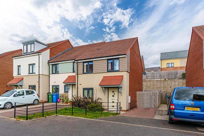 2 Bedroom End Of Terrace House To Rent In Walwick Fell, Newcastle Upon Tyne, NE15