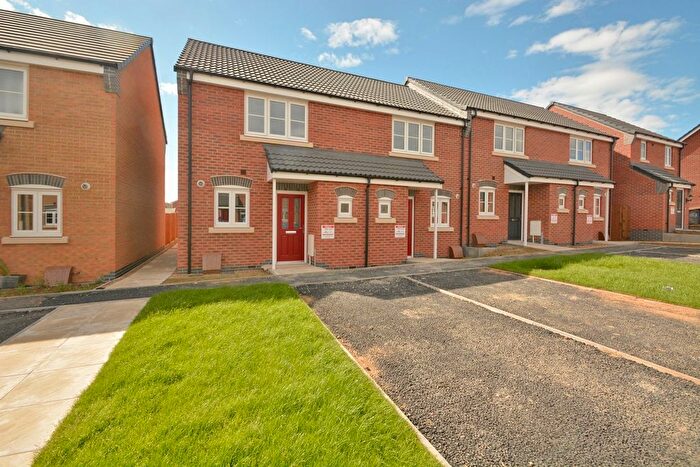 2 Bedroom Semi Detached House To Rent In Kinross Way, Hinckley, LE10