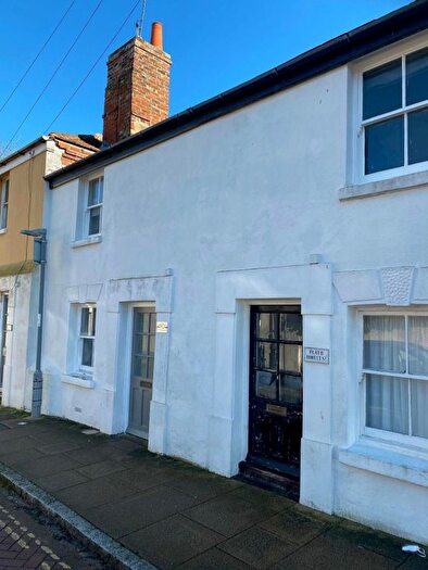 1 Bedroom Flat To Rent In D West Street, Faversham, ME13