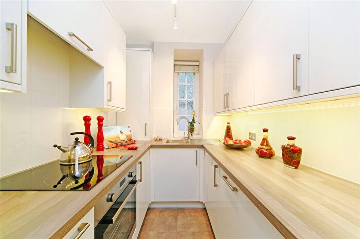 1 Bedroom Flat To Rent In Tryon House, Mallord Street, SW3