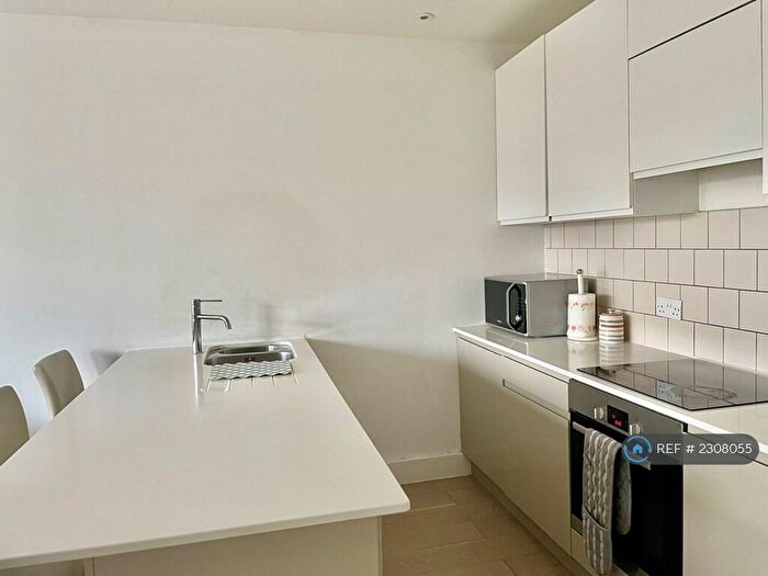 1 Bedroom Flat To Rent In Osborn House, London, SE3
