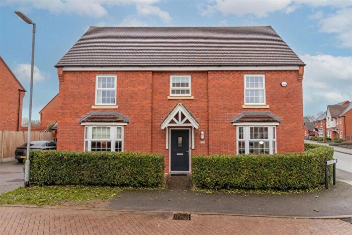5 Bedroom Detached House For Sale In Spinney Fields, Long Itchington, Southam, CV47