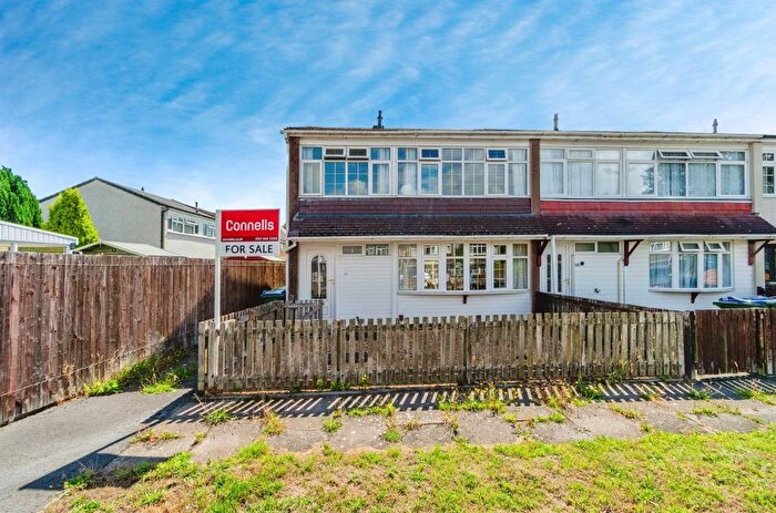 3 Bedroom Terraced House For Sale In Johnson Road, Wednesbury, WS10