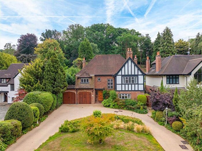 5 Bedroom Detached House To Rent In Camden Park Road, Chislehurst, BR7