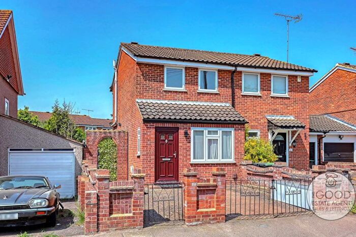 2 Bedroom Semi-Detached House To Rent In Colebrook Lane, Loughton, IG10