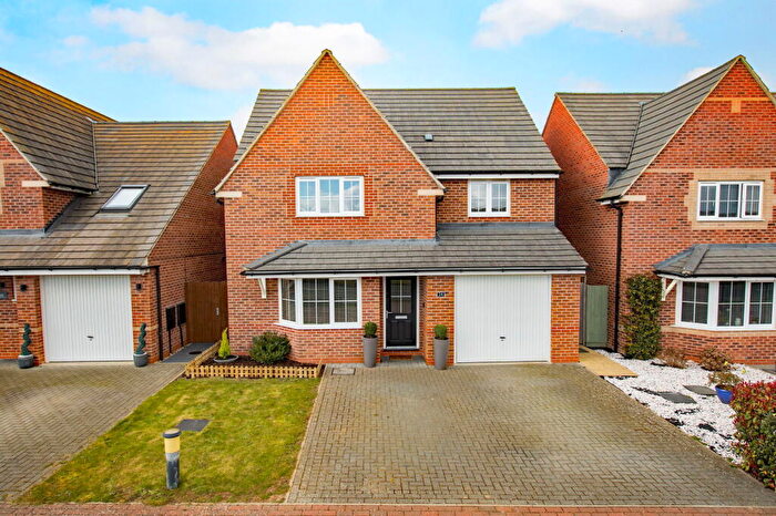 4 Bedroom Detached House For Sale In Prestoe Close, Corby, Northamptonshire, NN17