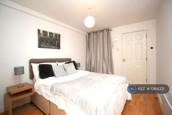1 Bedroom Flat To Rent In Whitworth House, Manchester, M1