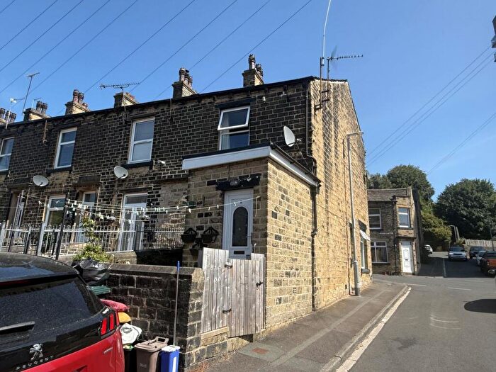2 Bedroom End Of Terrace House To Rent In Dale Street, Sowerby Bridge, Calderdale, HX6