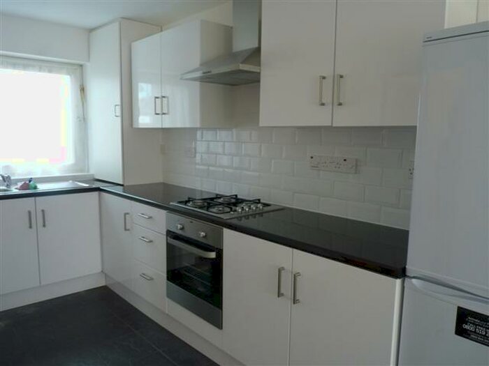 3 Bedroom Maisonette To Rent In Osward Place, Edmonton, London, N9