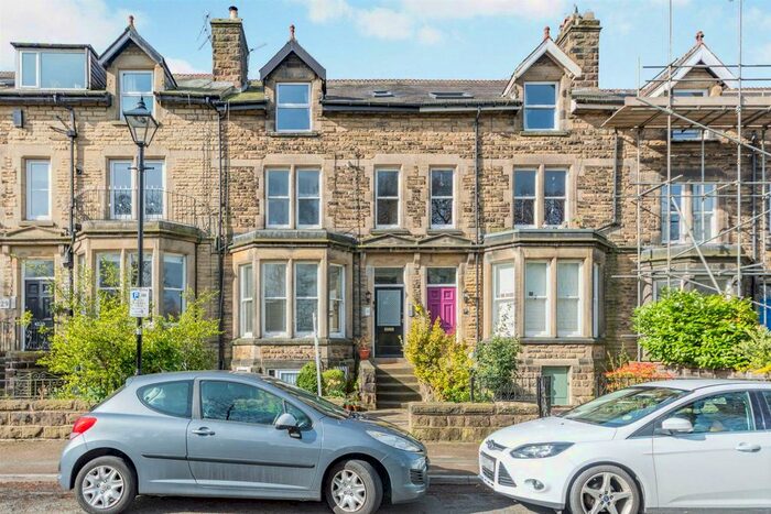 2 Bedroom Flat To Rent In Mornington Crescent, Harrogate, HG1