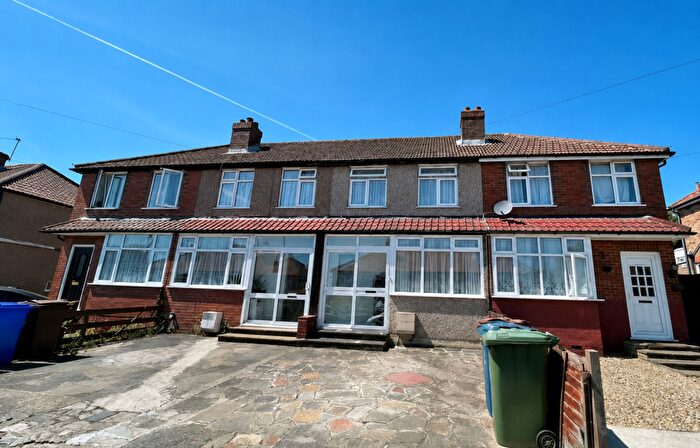 2 Bedroom Property For Sale In Tenby Road, Edgware, HA8