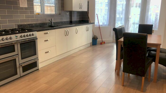 4 Bedroom Terraced House To Rent In Wellesley Road, Ilford IG1