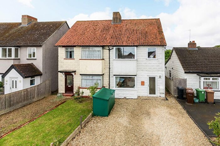 3 Bedroom Semi-Detached House For Sale In Whitecross, Abingdon, OX13