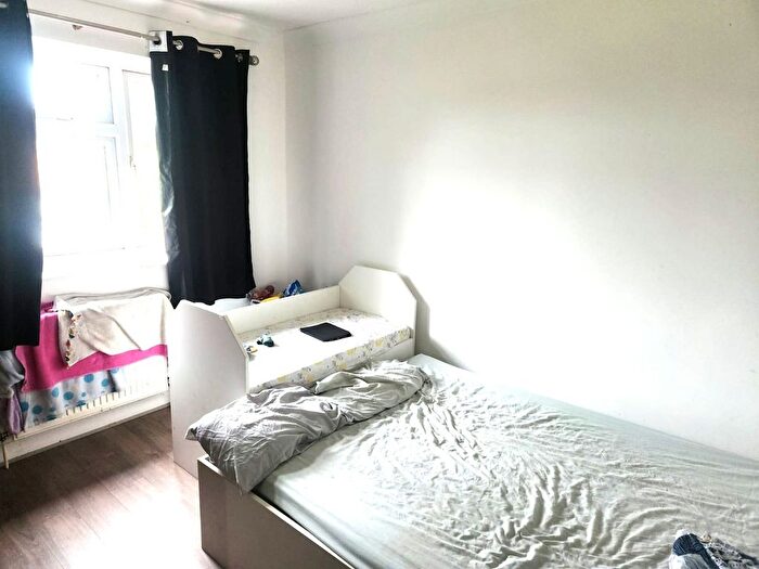 4 Bedroom Semi-Detached House To Rent In Perry Close, Uxbridge, Greater London, UB8
