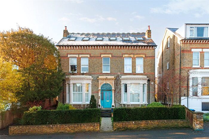 3 Bedroom Flat For Sale In Edge Hill, Wimbledon, London, SW19