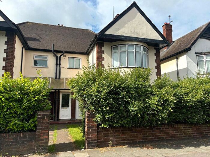 2 Bedroom Maisonette For Sale In Chadwell Heath Lane, Chadwell Heath, RM6