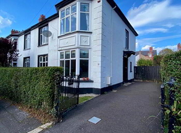 4 Bedroom Semi-Detached House To Rent In Marlborough Park Central, Belfast, BT9