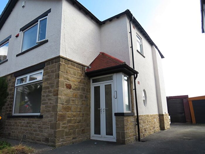 3 Bedroom Property To Rent In Mount Avenue, Halifax, HX2