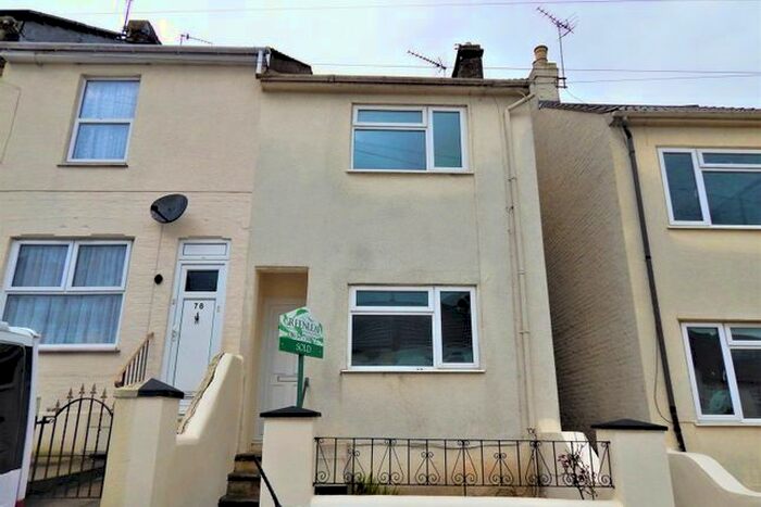 3 Bedroom End Of Terrace House To Rent In Gordon Road, Chatham, ME4