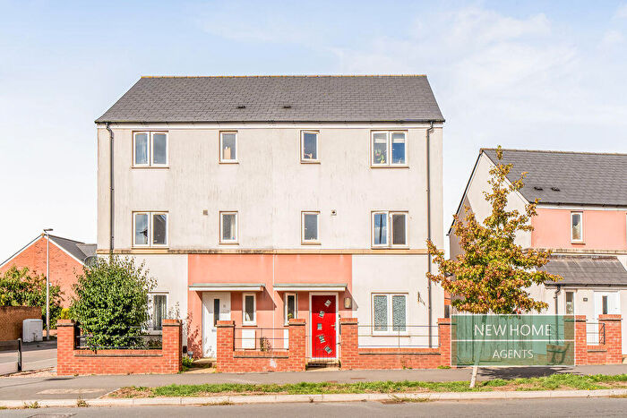 4 Bedroom Semi Detached House For Sale In Tillhouse Road, Cranbrook, Exeter, EX5