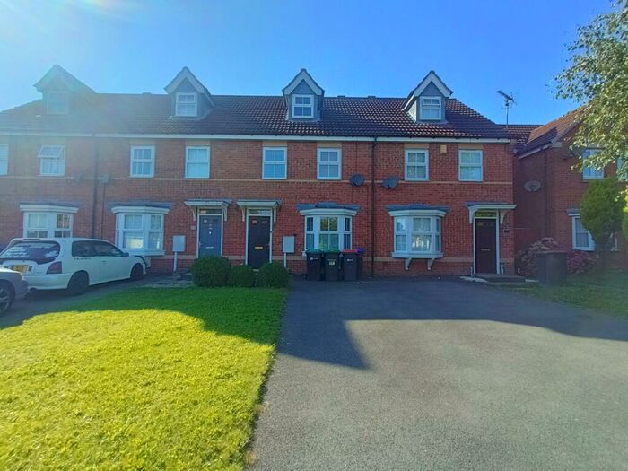 3 Bedroom Town House To Rent In The Fieldings, Sutton-In-Ashfield, NG17