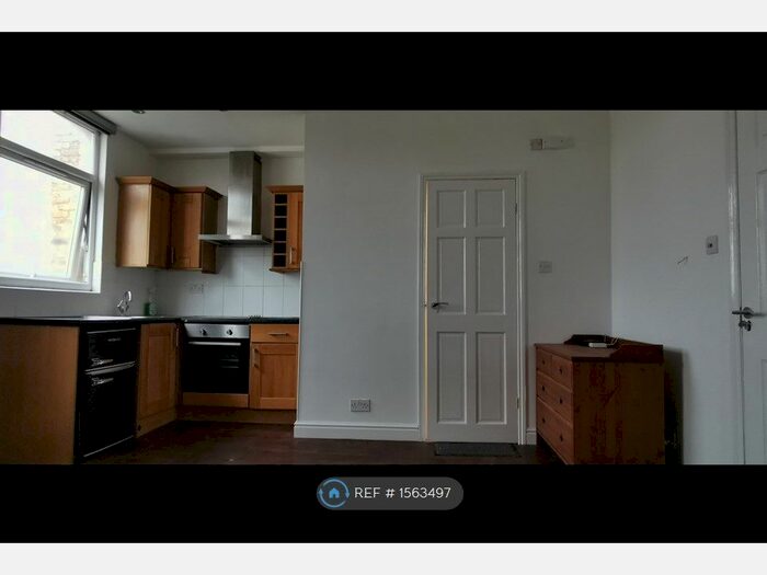 Studio To Rent In Craven Park Road, London, NW10