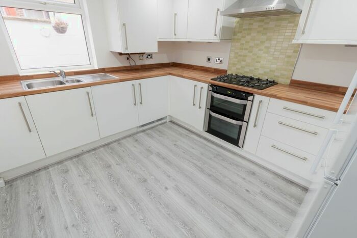 4 Bedroom Terraced House To Rent In Romer Road, Liverpool, L6