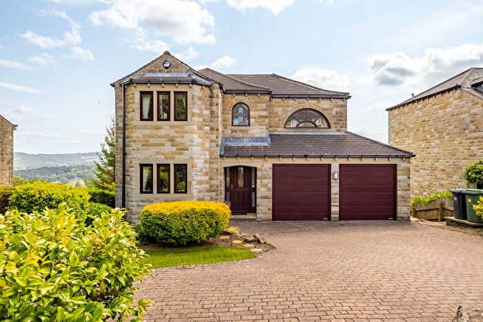 5 Bedroom Detached House For Sale In Church Lane, South Crosland, Huddersfield, HD4