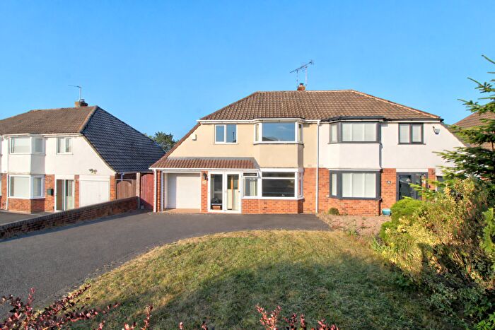 3 Bedroom Semi-Detached House For Sale In Walker Avenue, Stourbridge, DY9