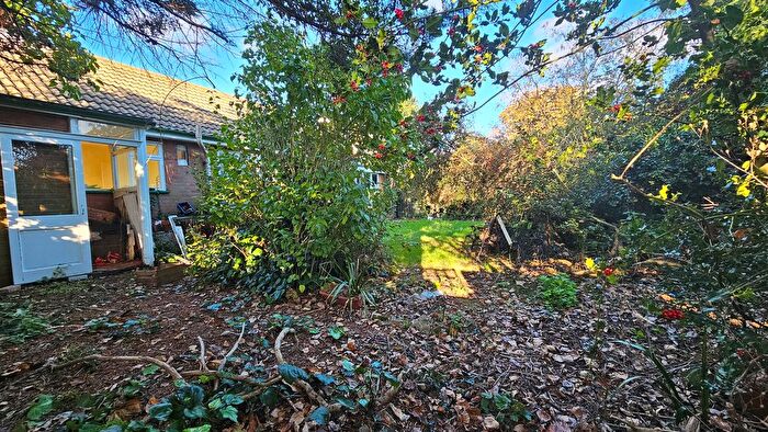 2 Bedroom Detached Bungalow For Sale In Waveney Crescent, Earsham, Bungay, NR35