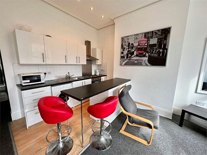 2 Bedroom Flat To Rent In Summerhill, Thornhill, Sunderland, SR2