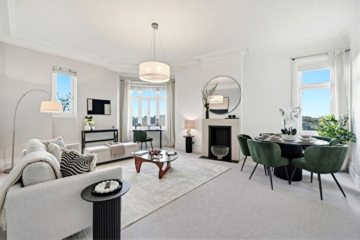 2 Bedroom Flat For Sale In Langham Mansions, Earls Court Square, London, SW5