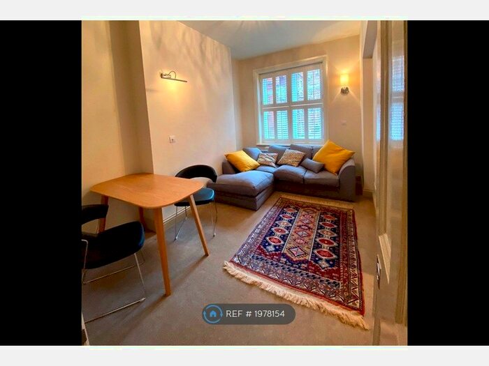 2 Bedroom Flat To Rent In Elm Park Mansions, London, SW10