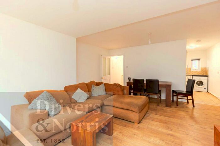 4 Bedroom Terraced House To Rent In Penderyn Way, Tufnell Park, London, N7