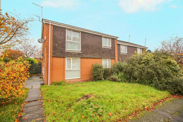 2 Bedroom Flat To Rent In Ebchester Court, Kingston Park, Newcastle Upon Tyne, NE3