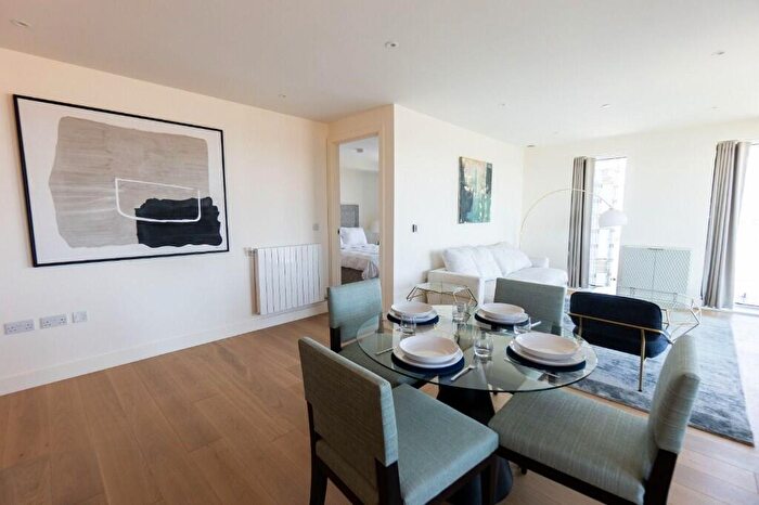 2 Bedroom Flat For Sale In Duke Of Wellington Avenue, London, SE18