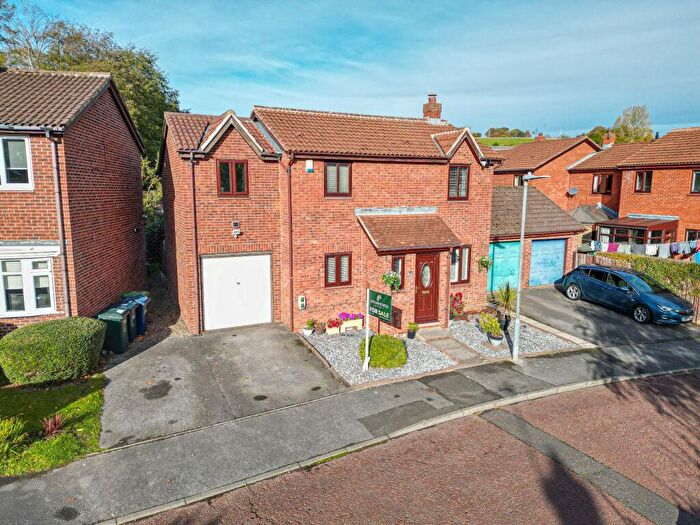 4 Bedroom Detached House For Sale In Dominies Close, Rowlands Gill, NE39