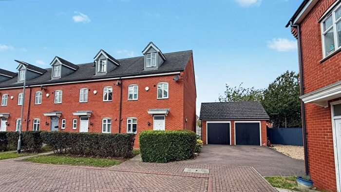 4 Bedroom Town House For Sale In Kirkstall Close, Carlton Boulevard, Lincoln, LN2