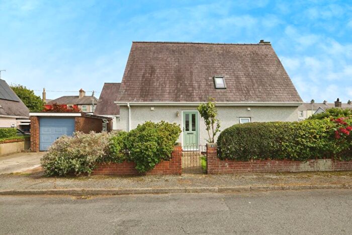 3 Bedroom Detached House For Sale In Erw Wen, Caeathro, Caernarfon, Gwynedd, LL55