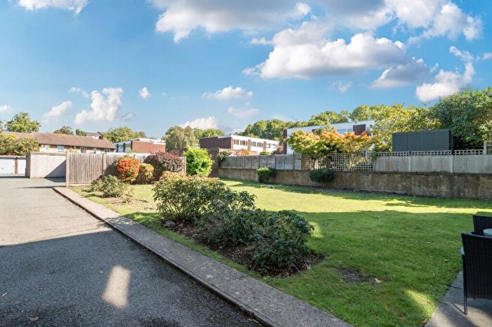 1 Bedroom Apartment For Sale In The Avenue, Beckenham, BR3