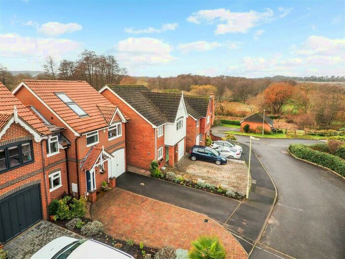 4 Bedroom Semi-Detached House For Sale In Todmore, Greatham, Liss, Hampshire, GU33
